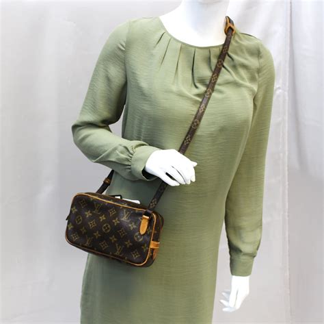 cheap louis vuitton crossbody|louis vuitton bolsas pre owned.